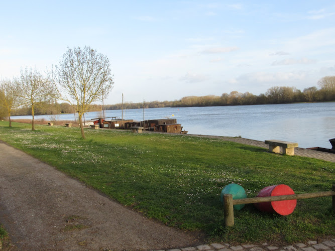 Earth and Loire à La Possonnière