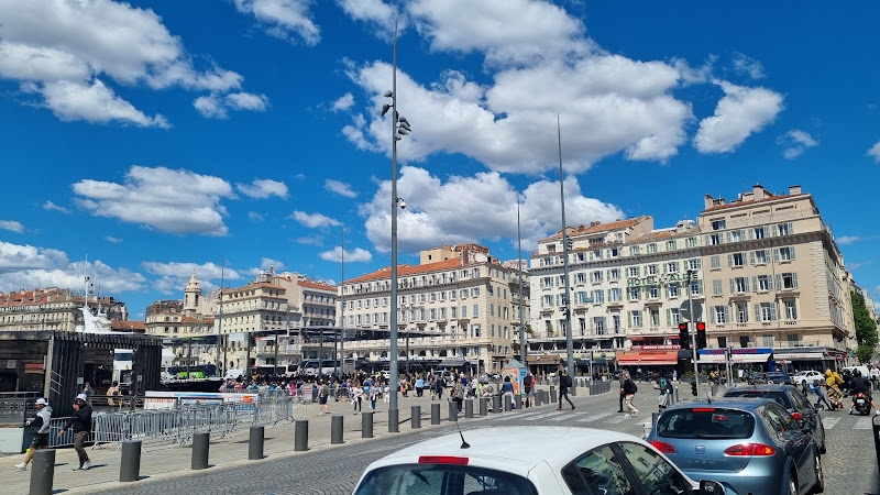 Adonis Marseille Vieux-Port à Marseille