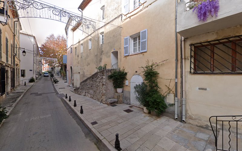 Les arbousiers à La Cadière-d'Azur