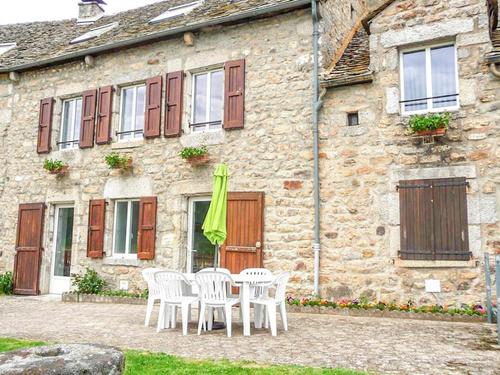 Le gîte Aubrac, 4 personnes au Bacon à Monts Verts (Les)