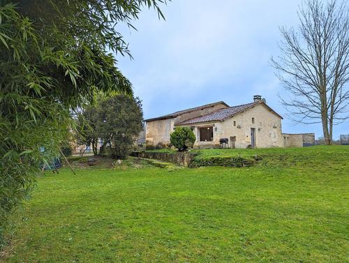 La Maison du Meunier à Mouthiers Sur Boeme