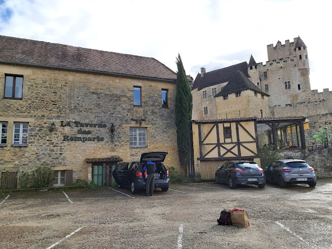 La Croquante face au chteau à Beynac-et-Cazenac