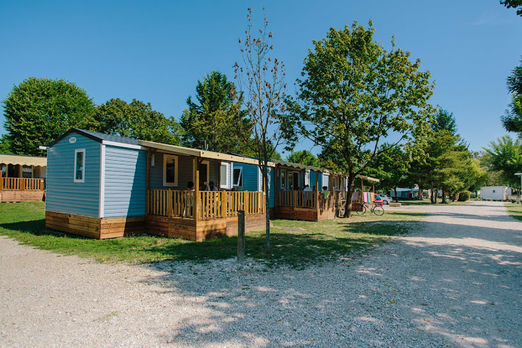 Camping les Plages de l Ain à Saint-Maurice-de-Gourdans