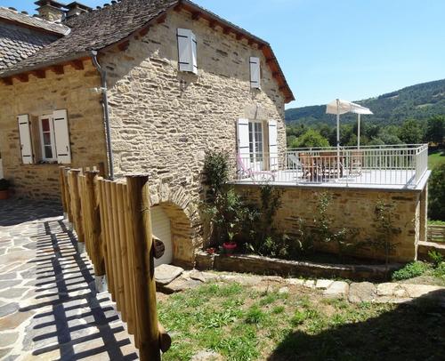 Gîte B Les Prés à CHADENET