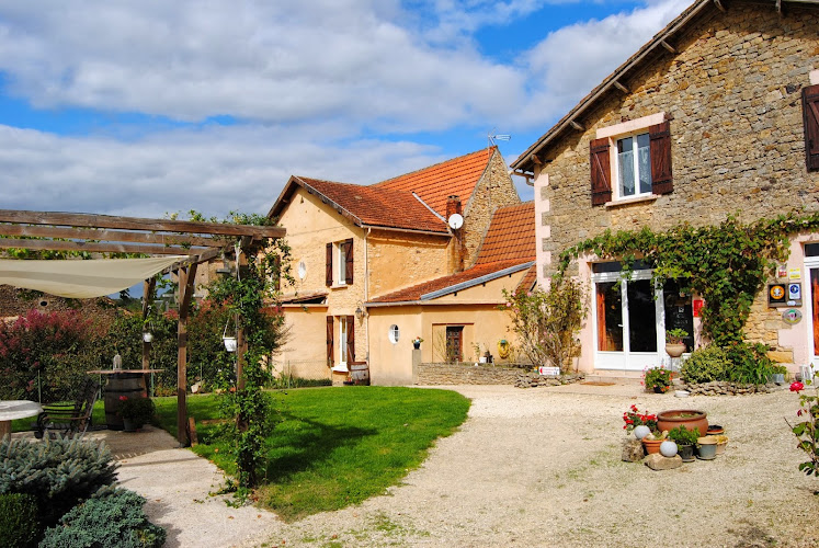 L Auberge La Source de Peyssou à Saint-Avit-Sénieur
