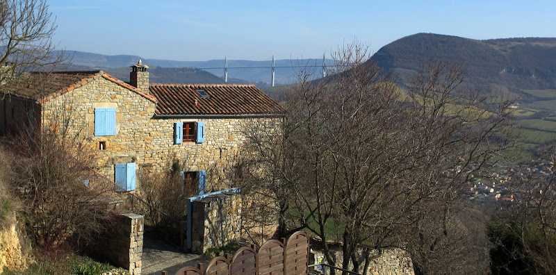 Chambres d Hôtes La Saisonneraie à Saint-Georges-de-Luzençon