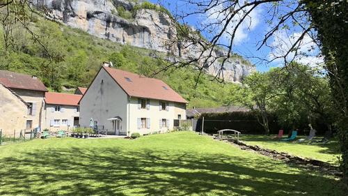 Saint Jean à Baume Les Messieurs