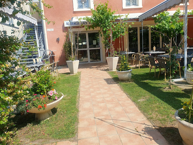 Auberge des Lacs Bleus à Clérac