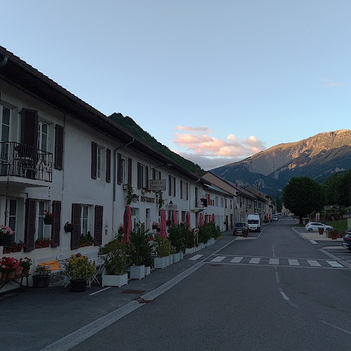 hôtel Restaurant & Bcanc à Chézery-Forens