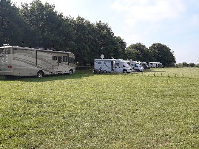 Entree de L Aire de Camping Car à Miniac-Morvan