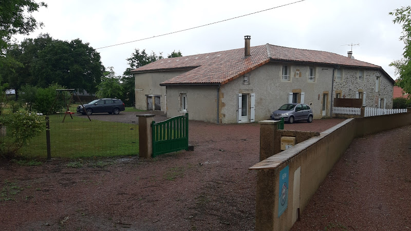 Gîte l hirondelle à Ambernac