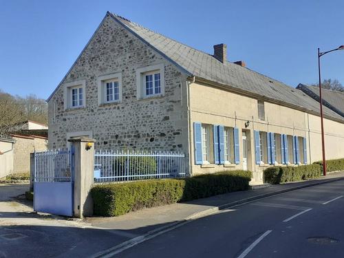 Le gîte de l'abeille à Coucy Les Eppes