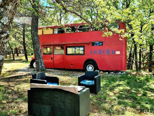 Le Bus du Petit Bois à ROUMOULES
