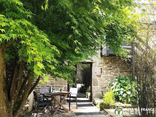 Les Pieds dans l'Herbe à Rosporden