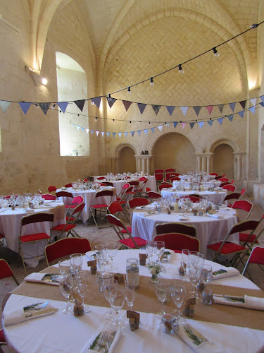 Gîtes et salles mariage à l Abbaye de Trizay à Trizay