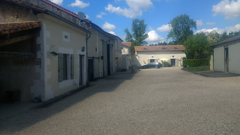 Porboutou Gites à Allemans