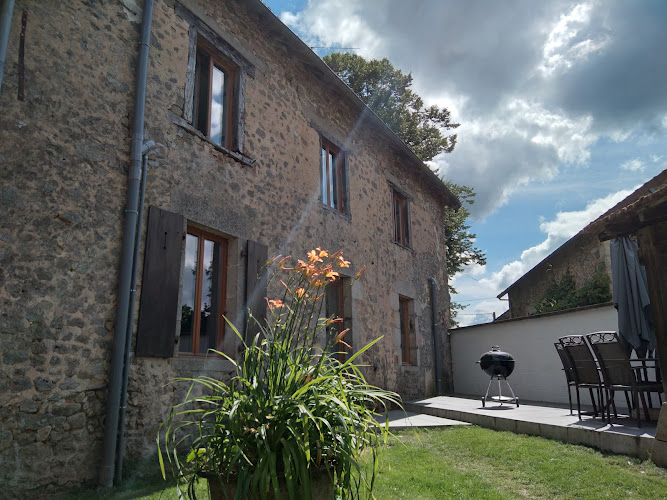 Chambre d hôtes et gîte de puy faucher à Arrènes