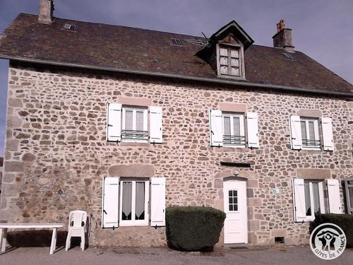 Gite du Bourg à Couffy Sur Sarsonne