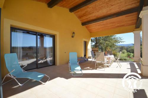 Le cèdre à SAINT-SATURNIN-LES-APT