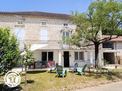 Gîtes de France® - Grain de Bohème à Lalbenque