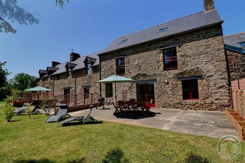 Le Rocher 1 à MINIAC-MORVAN