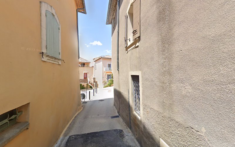 Nid d Artiste à Saint-Quentin-la-Poterie
