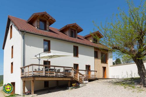 Le vieux Robinier à Saint Martin D Uriage