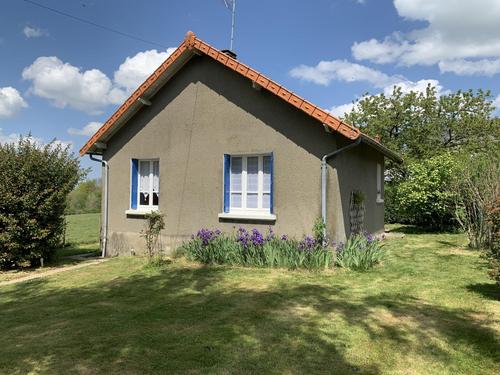 Gîte La Maison de LEA à St Agnant à Saint-Agnant-de-Versillat