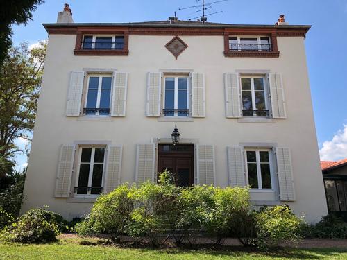 Maison 1881 à Tonnoy