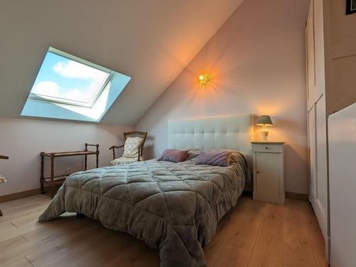 Chambre Soleil, Les chaumes violettes