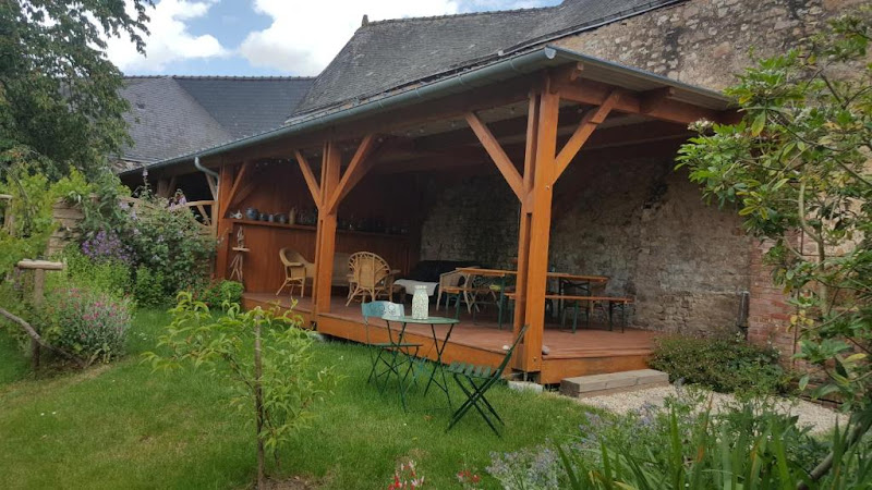 Les Hirondelles à Sainte-Suzanne-et-Chammes