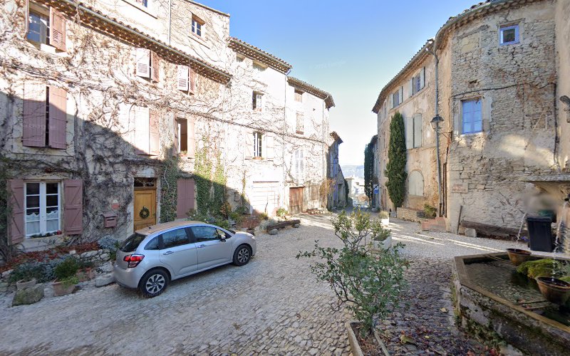 La maison particuliere à Saignon