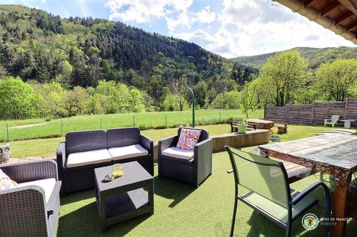 Le Rocher Noir à Montpezat Sous Bauzon