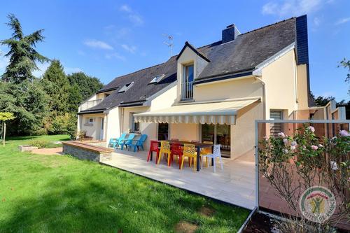 Le Domaine du Haut-Noyer à Chasne Sur Illet