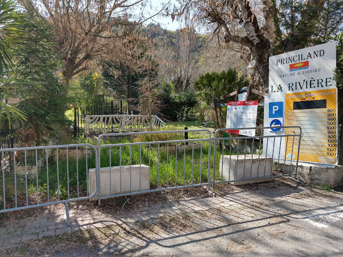 Camping La Rivière à Auribeau-sur-Siagne