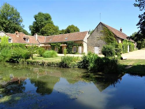 Moulin de Sainte Croix - Gîte de la Roue à Neuille Le Lierre