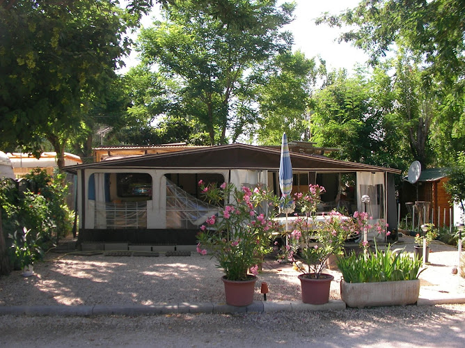Camping des Loubes à Hyères
