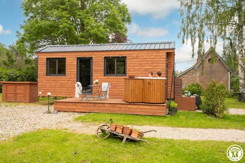 La Tiny House des Glycines à SAINT-SULPICE