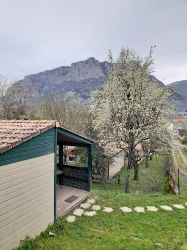 Les Chalets et Gites du Quié à Les Cabannes