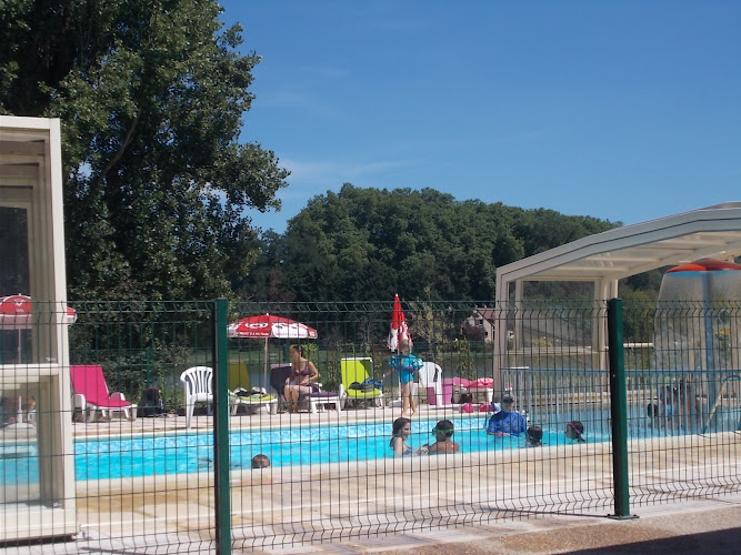 Camping du Lac **** à Tuffé-Val-de-la-Chéronne