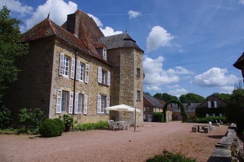 Le Château à SEMELAY