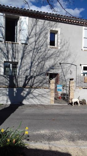 Le Faubourg à Saint-Julien-les-Rosiers