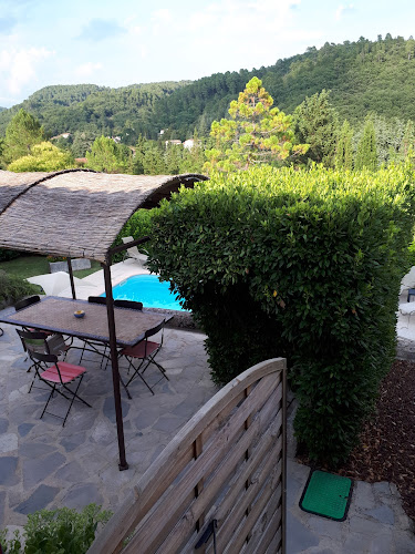 Mme BIDAUT Francine gîte de la Magnanerie à Générargues