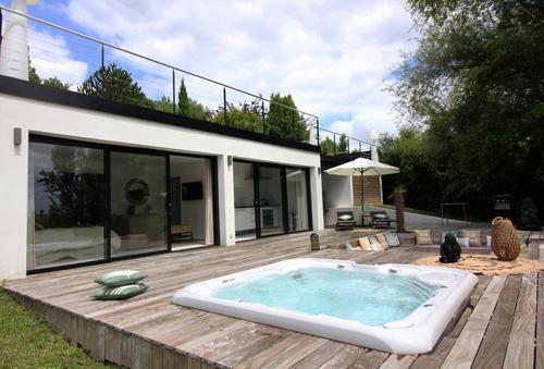 Le Lodge de Mermoz à Saint Andre De Cubzac