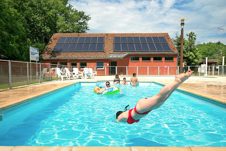 Camping Onlycamp Le Pont Romain à Yvré-l'Évêque