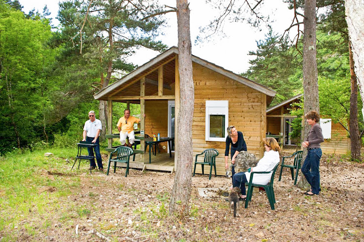 Chalets du camping du Golf à La Canourgue