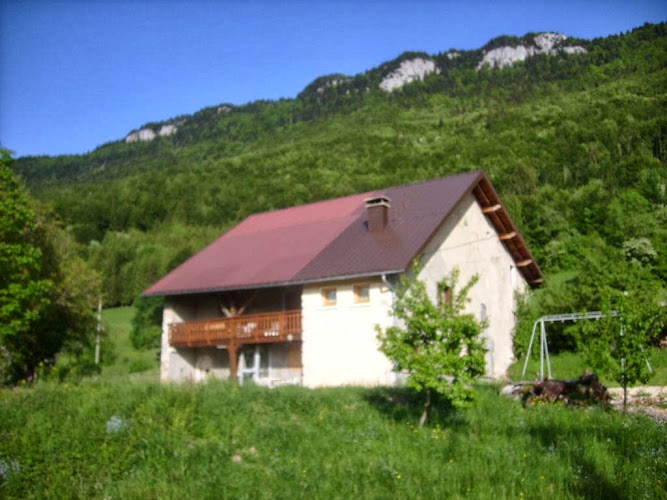 Gite Les Replats à Chézery-Forens
