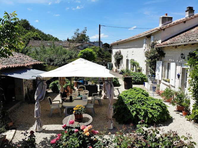 Bienvenue Chambre d Hôtes chambres d hôtes à Champniers