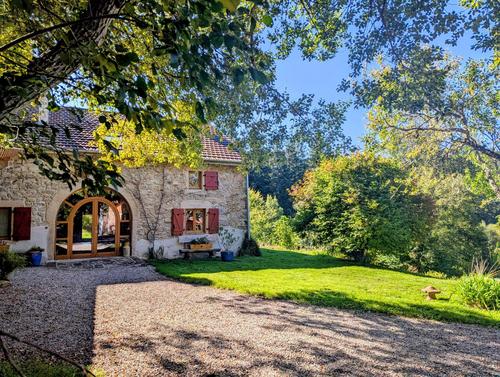 Gîte "au bout du chemin" à Arrentès-de-Corcieux