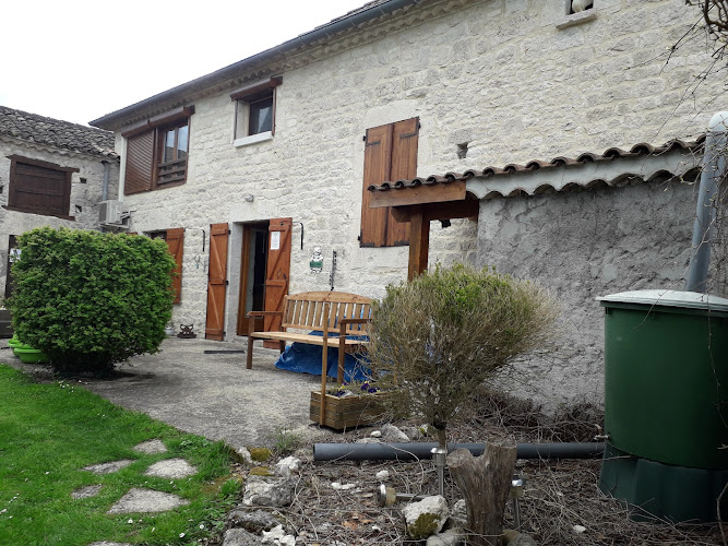 Gite et chambres d hôtes de l Ancien Presbytère à Montlauzun